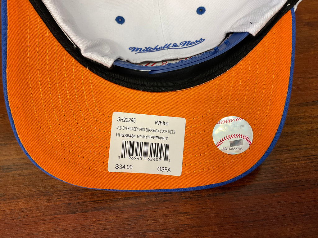 Mitchell & Ness New York Mets White Coop Evergreen Snapback Hat