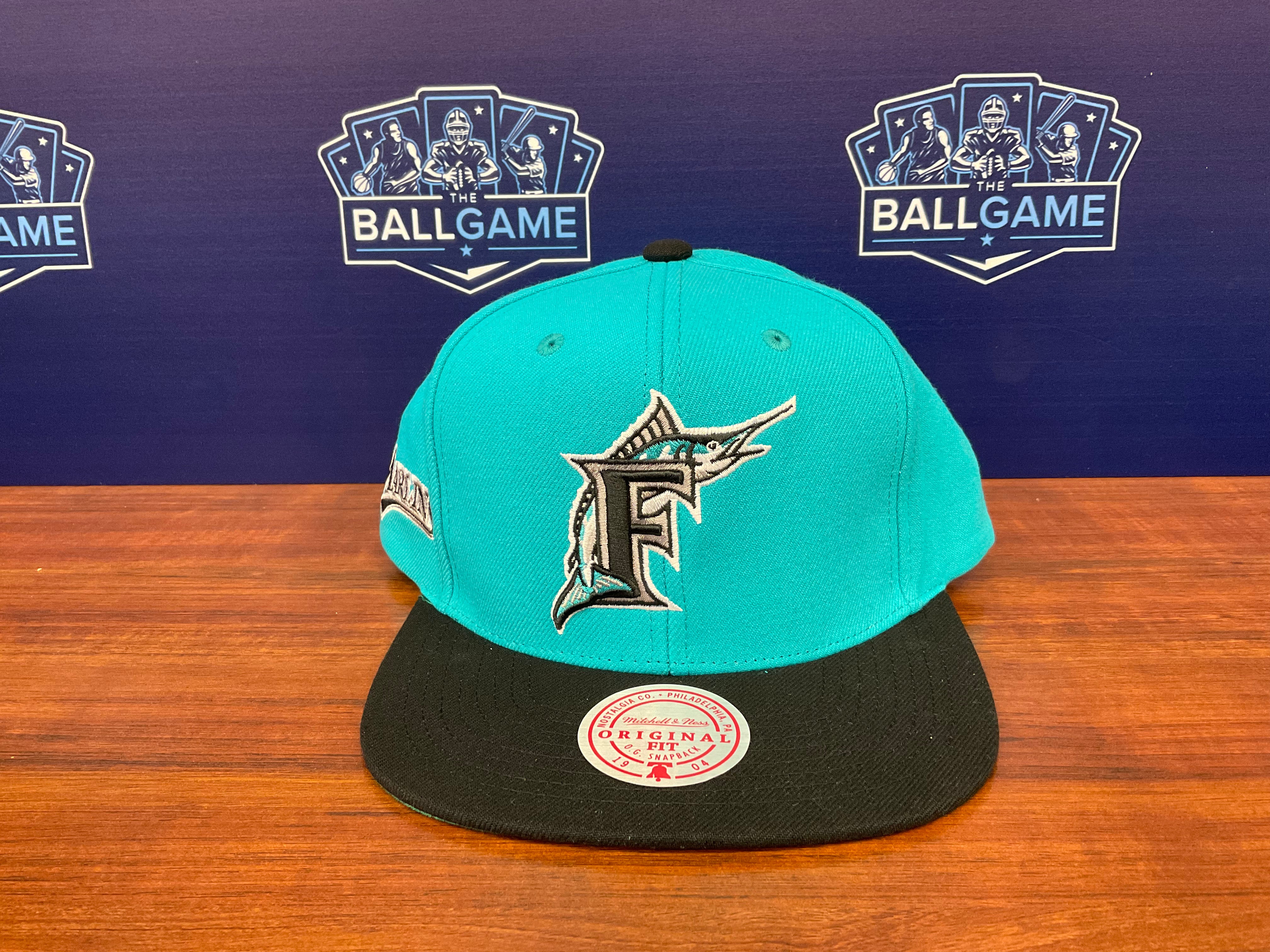 Florida Marlins Mitchell & Ness Cooperstown Evergreen Pro Snapback - White