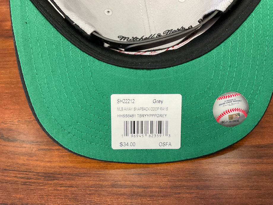 Away Snapback Coop Toronto Blue Jays - Shop Mitchell & Ness