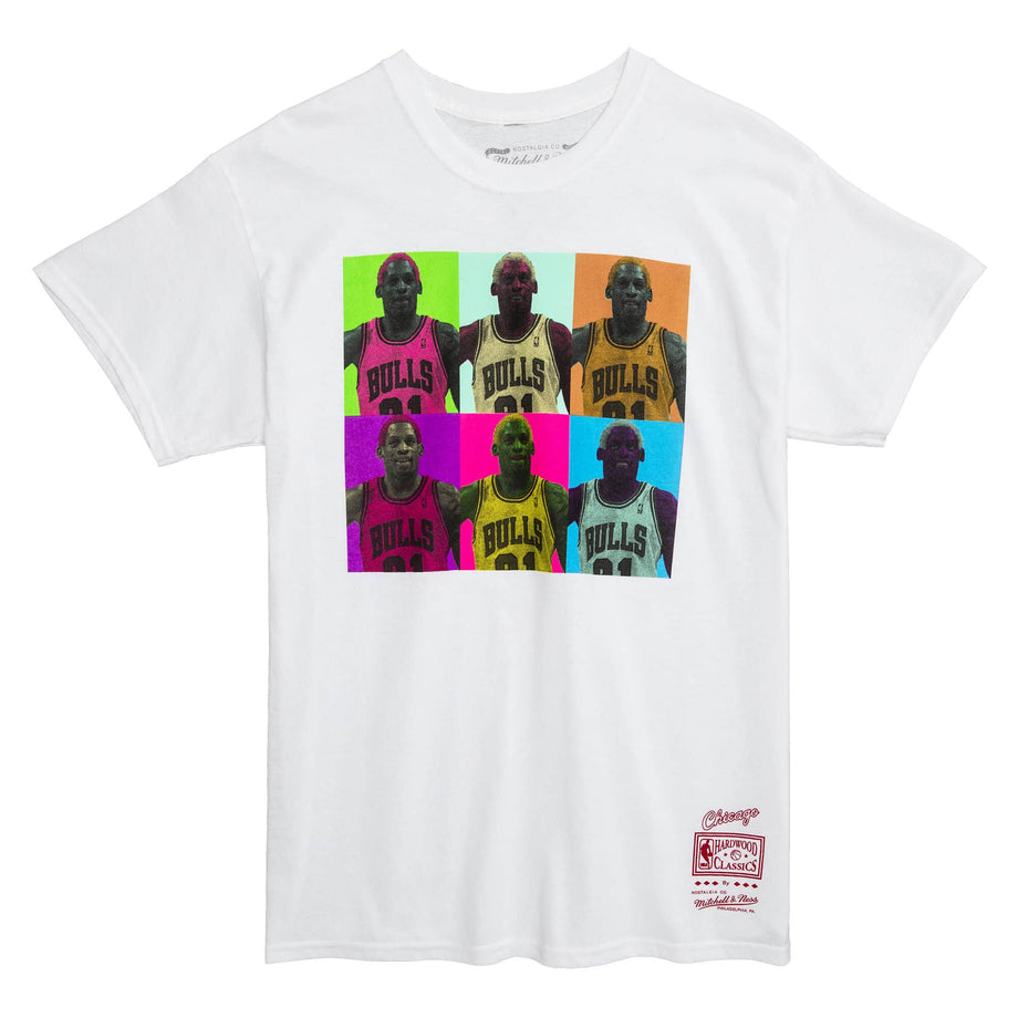 Shop Mitchell & Ness Chicago Bulls Color Blocked T-Shirt (black